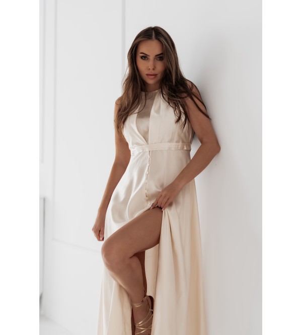 Abito lungo in seta color crema