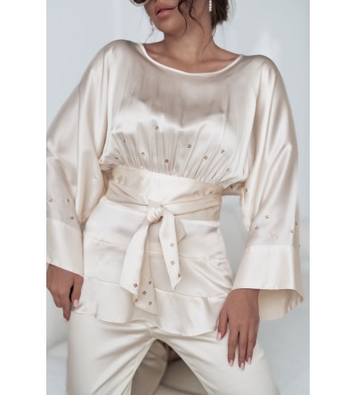 Blouse en soie ornée de cristaux