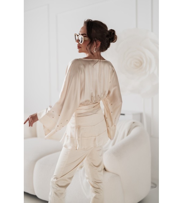 Blusa de seda con cristales